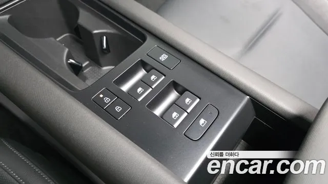 Hyundai Ioniq 6 — Фото автомобиля 28