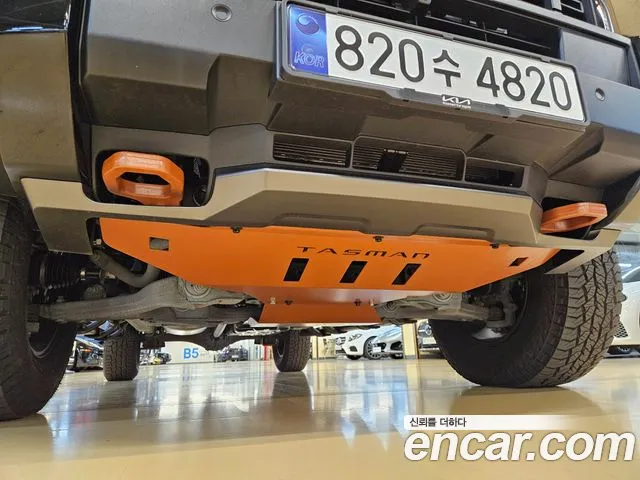 Kia Tasman Tasman 2.5T Бензин 4WD — Фото автомобиля 16