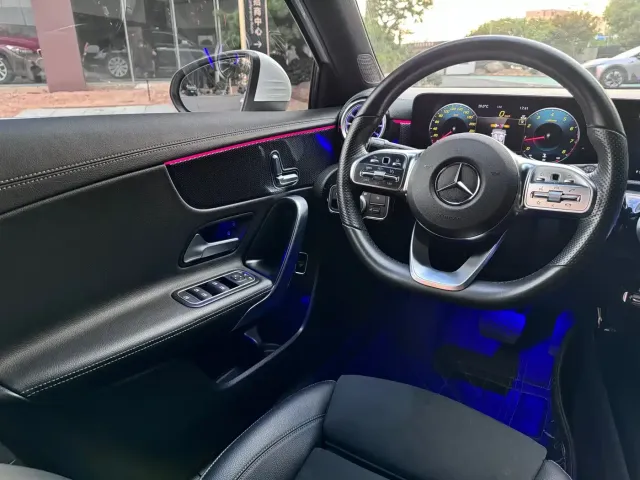 Mercedes-Benz Mercedes-Benz A-Class 2022 A 200 L Sport Sedan Style — Фото автомобиля 6