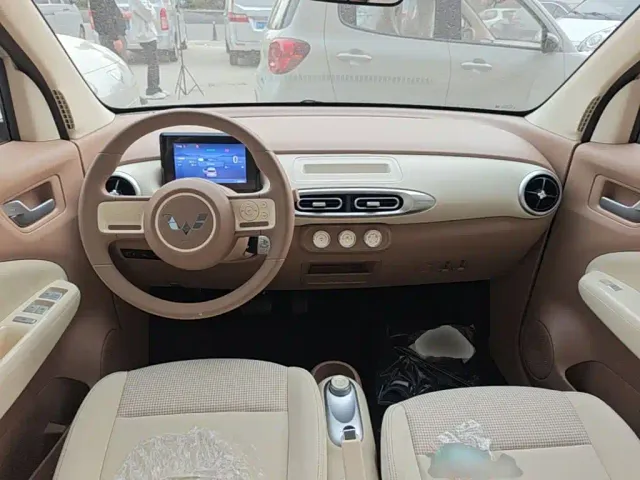 Wuling Hongguang Mini EV — Фото автомобиля 9