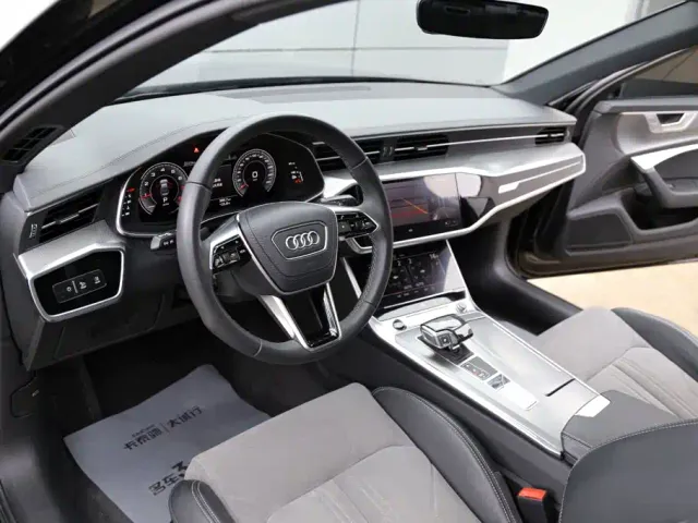 Audi A6L — Фото автомобиля 13