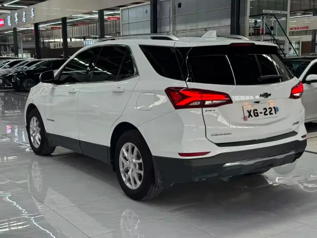 Chevrolet Equinox — Фото автомобиля 9