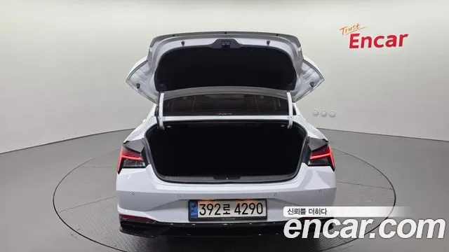 Hyundai AVANTE Avante (CN7) — Фото автомобиля 20