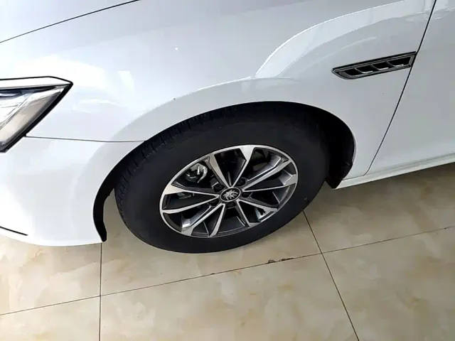 BYD Qin PLUS — Фото автомобиля 22