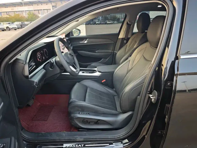 Volkswagen Passat — Фото автомобиля 14