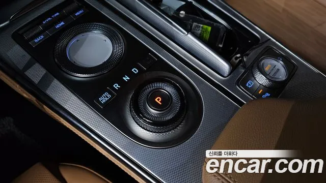 Genesis GV80 — Фото автомобиля 12