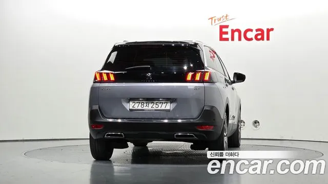 Peugeot 5008 — Фото автомобиля 4