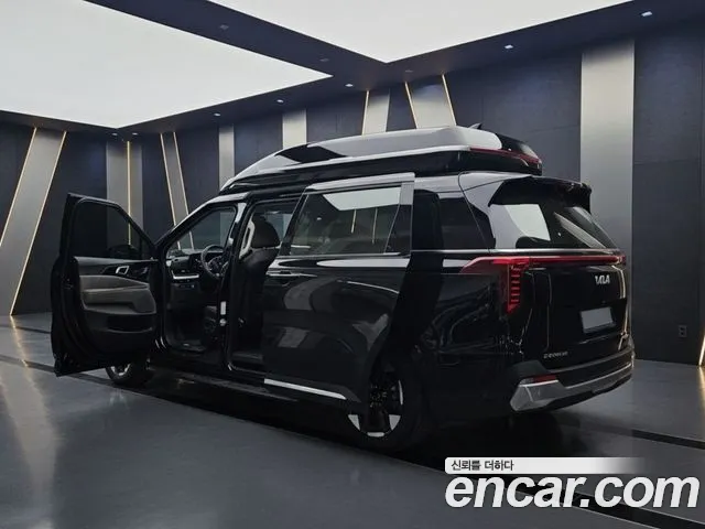 Kia Carnival Generation 4 — Фото автомобиля 13