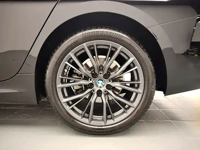 BMW BMW 3 Series 2024 325Li M Sport Shadowline Package — Фото автомобиля 16