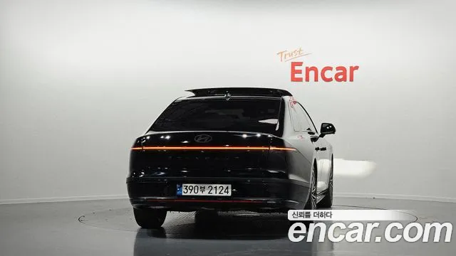 Hyundai Grandeur GN7 — Фото автомобиля 4
