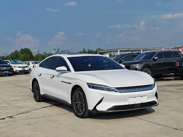 BYD Han — Фото автомобиля 3
