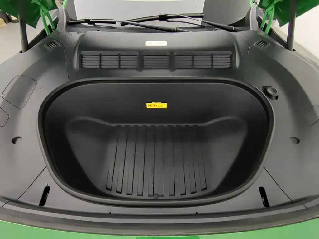 Xiaomi Auto Xiaomi YU7 2025 Extended Range RWD Edition — Фото автомобиля 6