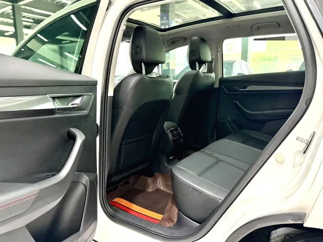 Skoda Karoq — Фото автомобиля 5
