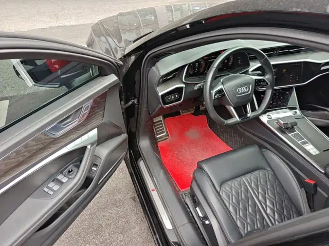 Audi A6L — Фото автомобиля 15