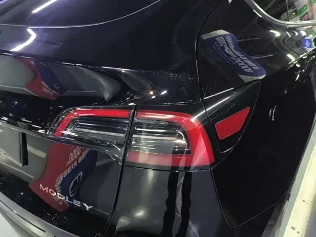 Tesla Model Y — Фото автомобиля 7