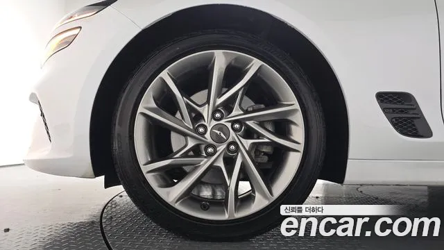 Genesis G70 — Фото автомобиля 5