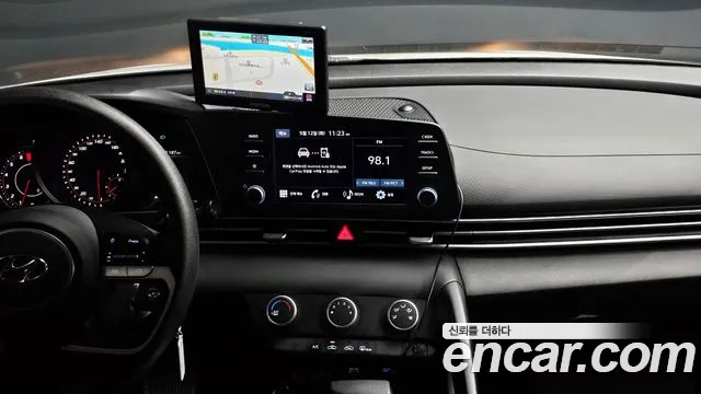 Hyundai AVANTE Avante (CN7) — Фото автомобиля 17