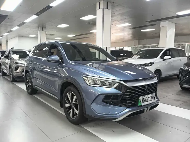 BYD Song Pro — Фото автомобиля 2