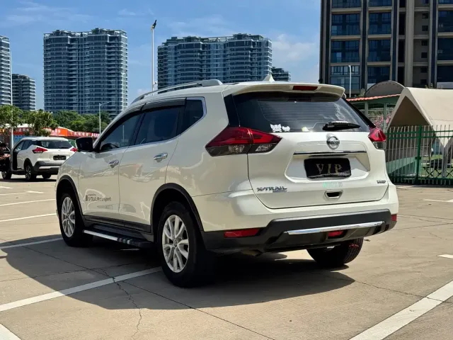 Nissan X-Trail — Фото автомобиля 9
