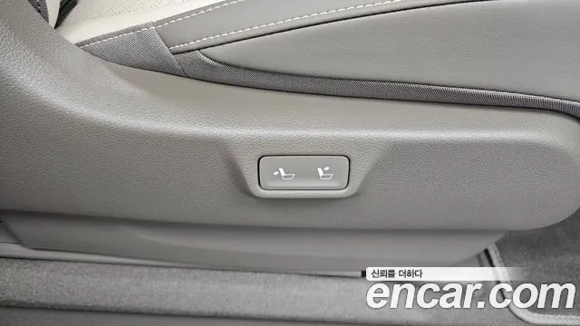 Kia Carnival Generation 4 — Фото автомобиля 27