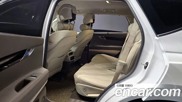 Genesis GV80 2.5T Бензин 2WD — Фото автомобиля 13