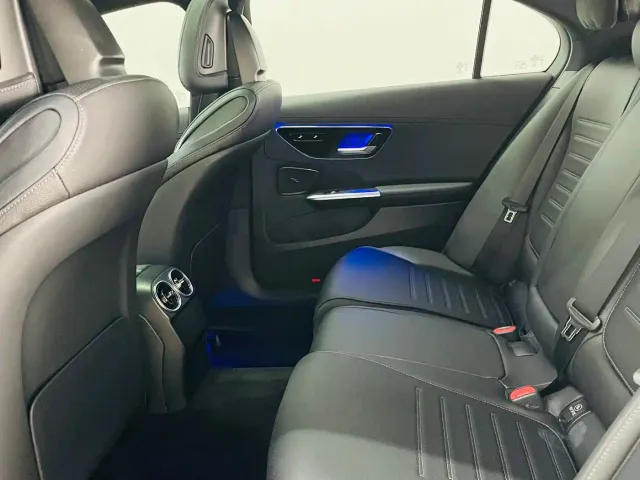 Mercedes-Benz C-Class — Фото автомобиля 10