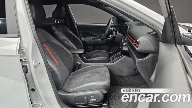 Hyundai Kona SX2 — Фото автомобиля 16