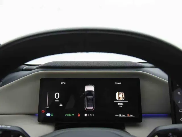 Volvo Volvo XC70 Plug-in Hybrid 2025 Standard — Фото автомобиля 15