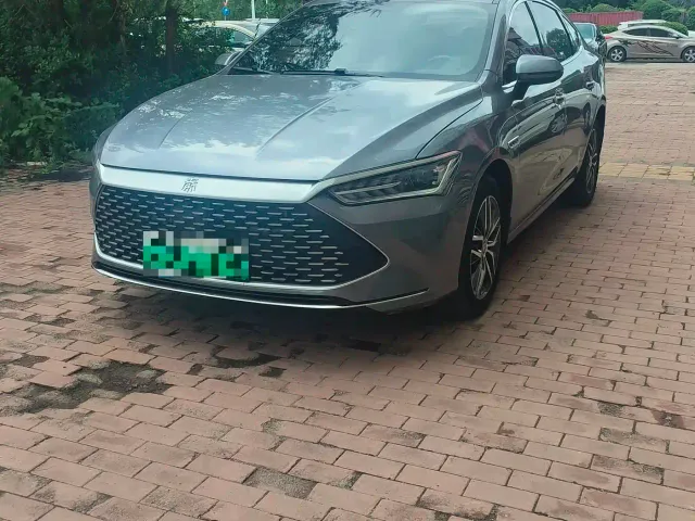 BYD Qin PLUS — Фото автомобиля 3