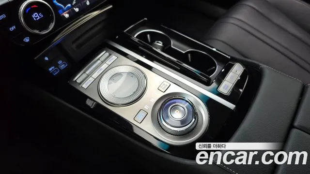 Genesis G80 Бензин 2.5 турбо AWD — Фото автомобиля 8