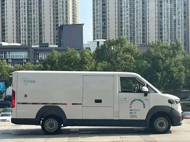 Foton Zhilan Jingling E7 — Фото автомобиля 4