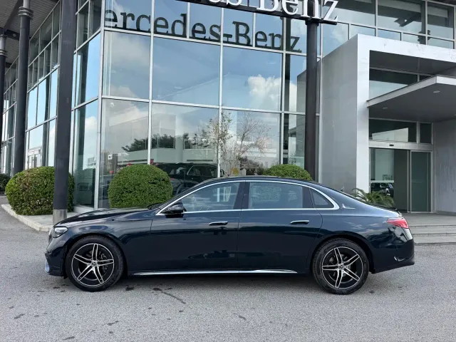 Mercedes-Benz E-Class — Фото автомобиля 8