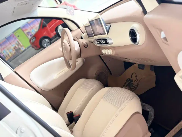 Wuling Hongguang Mini EV — Фото автомобиля 10
