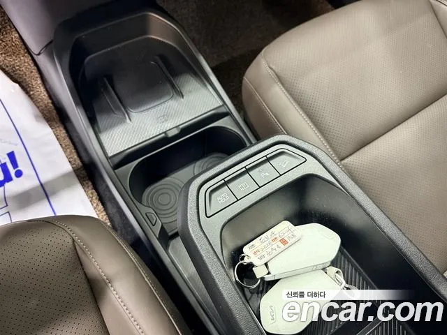Kia EV4 — Фото автомобиля 12