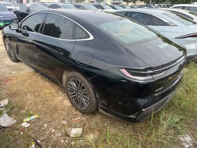 Geely Galaxy Xingyao 8 — Фото автомобиля 10