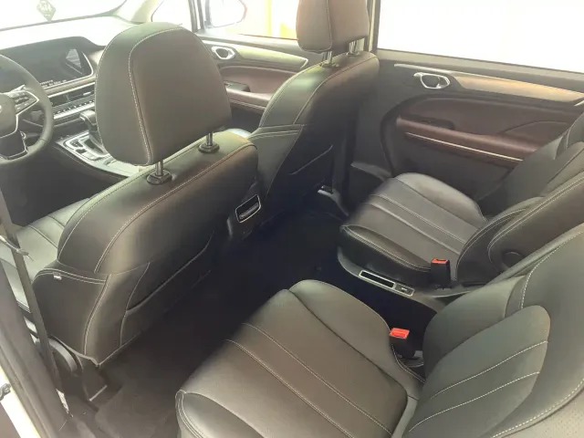 GAC Trumpchi M6 — Фото автомобиля 10