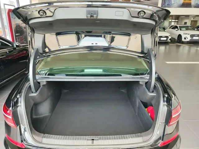 Volkswagen Passat — Фото автомобиля 18