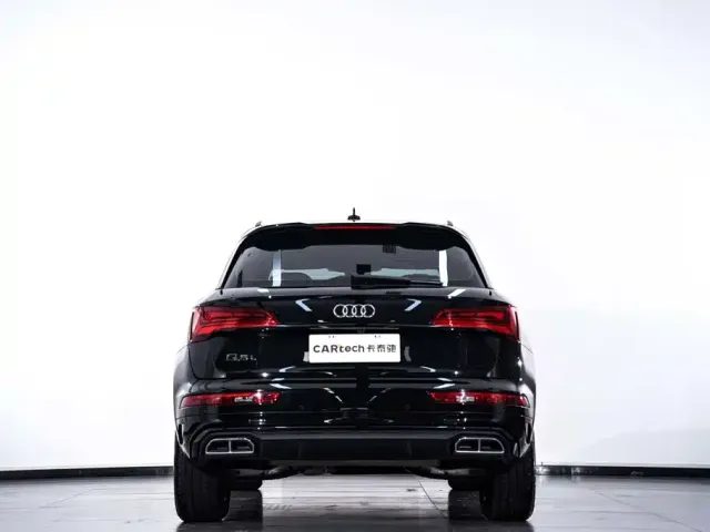 Audi Q5L — Фото автомобиля 7