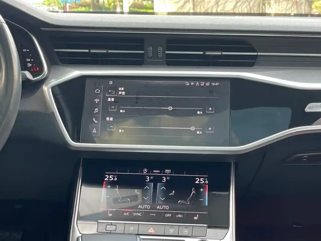Audi A7L — Фото автомобиля 14