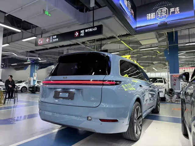 Li Auto L9 — Фото автомобиля 6