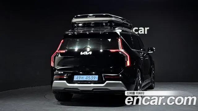 Kia EV9 — Фото автомобиля 4