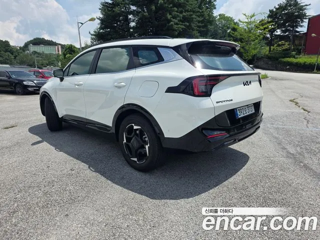 Kia Sportage Бензин 1.6 турбо 2WD — Фото автомобиля 5