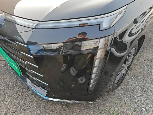 GAC Trumpchi Trumpchi E8 NEV 2024 Model 150km MAX+ — Фото автомобиля 23