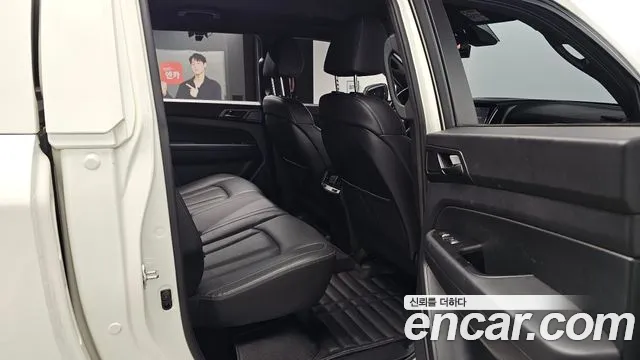KG_Mobility_Ssangyong Rexton Новый Rexton Sport Khan Дизель 2.2 4WD — Фото автомобиля 10