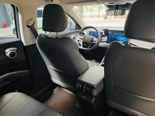 BYD Yuan PLUS — Фото автомобиля 19
