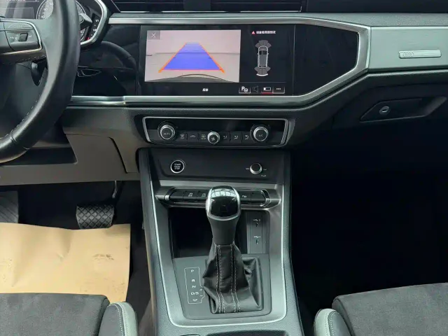 Audi Q3 — Фото автомобиля 16