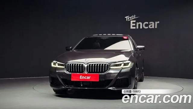 BMW 5 Series G30 — Фото автомобиля 3