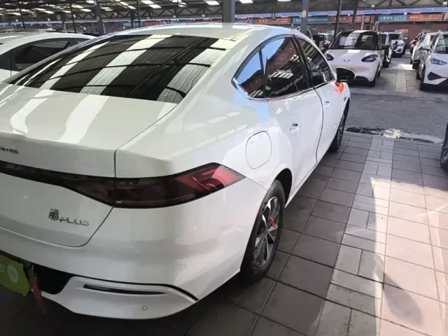 BYD Qin PLUS — Фото автомобиля 7