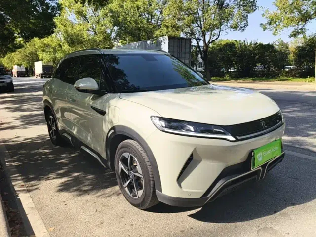 BYD Yuan UP — Фото автомобиля 3