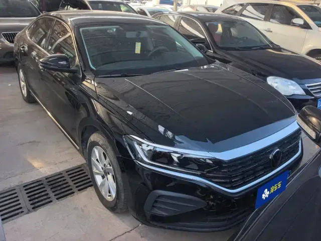 Volkswagen Passat — Фото автомобиля 2